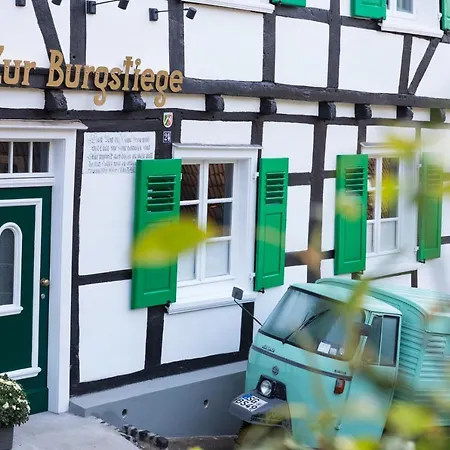 Zur Burgstiege Hotel *