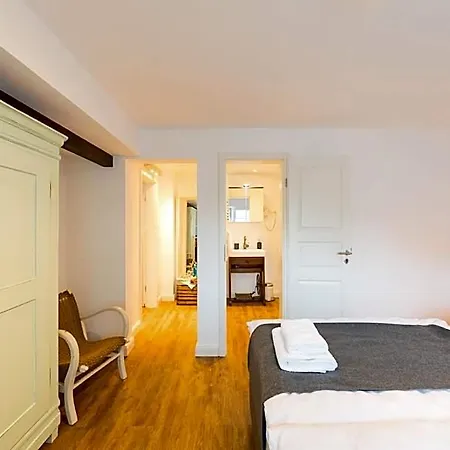Zur Burgstiege Hotel *
